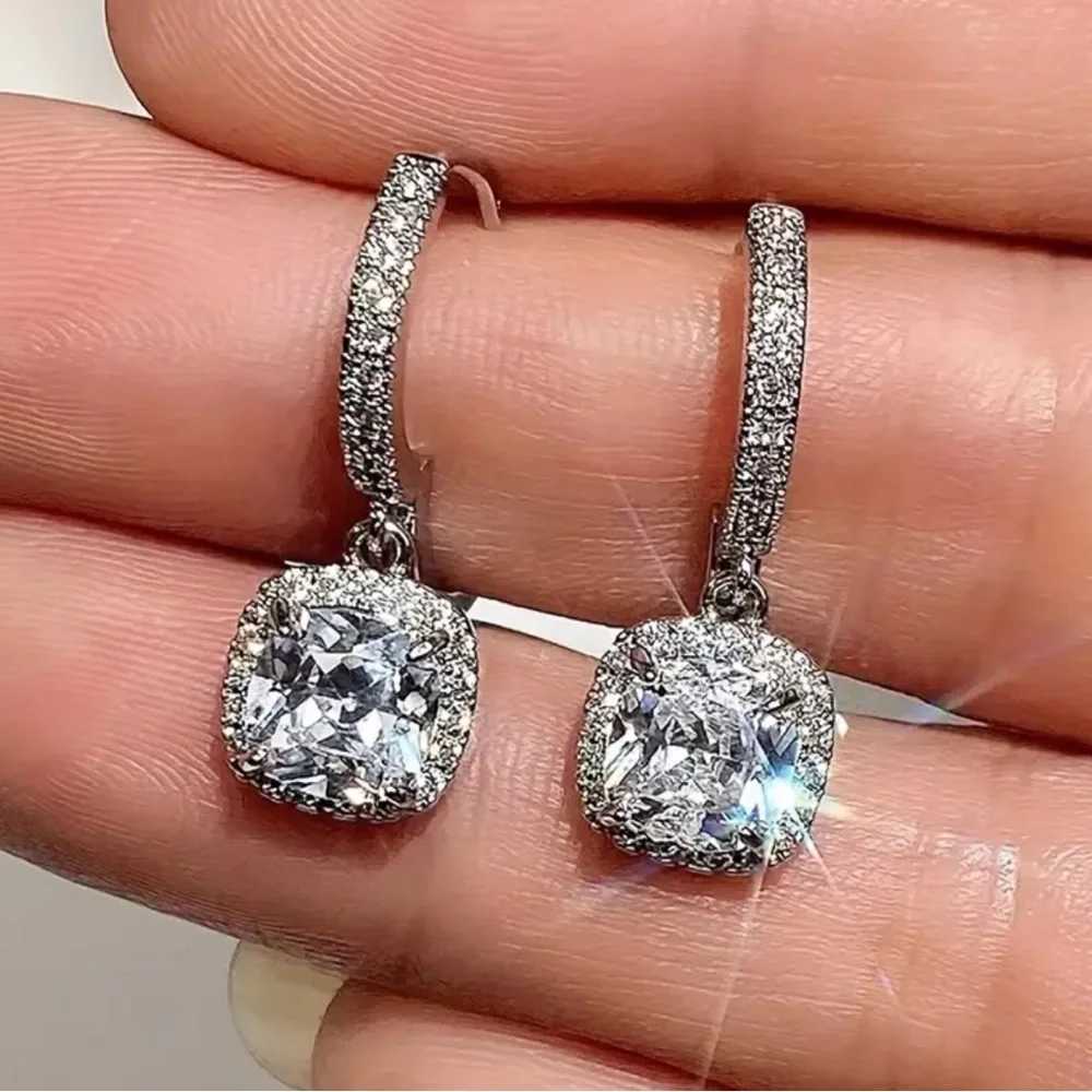 Radiant Sapphire Luxury Dangle Classic Cub Cut Earrings